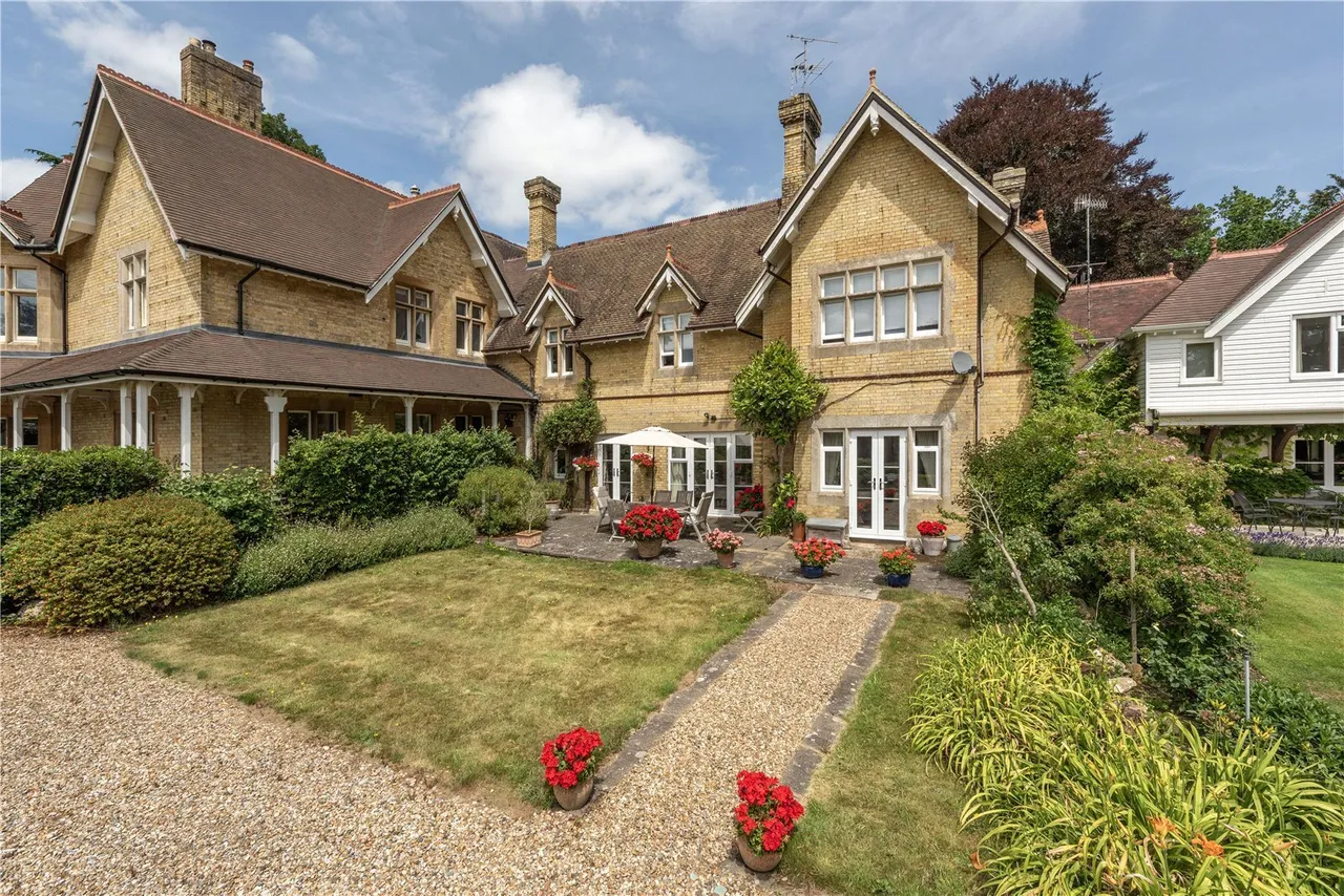Sandy Lane, Betchworth, RH3, photo 5