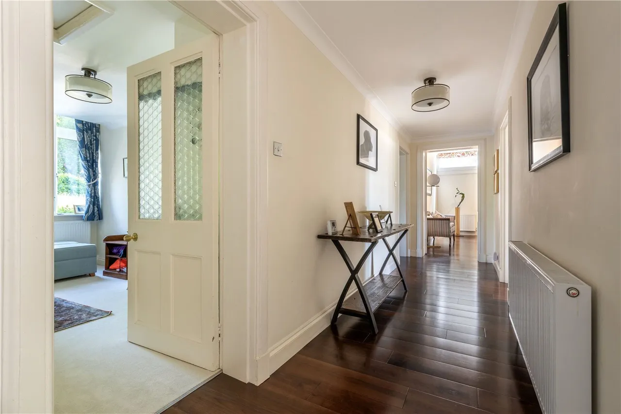 Sandy Lane, Betchworth, RH3, photo 9