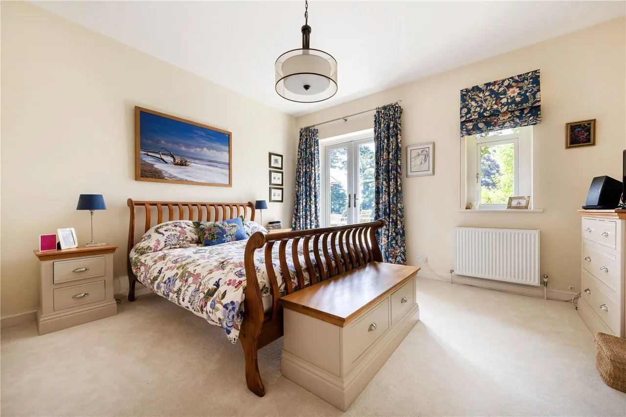 Sandy Lane, Betchworth, RH3, photo 13