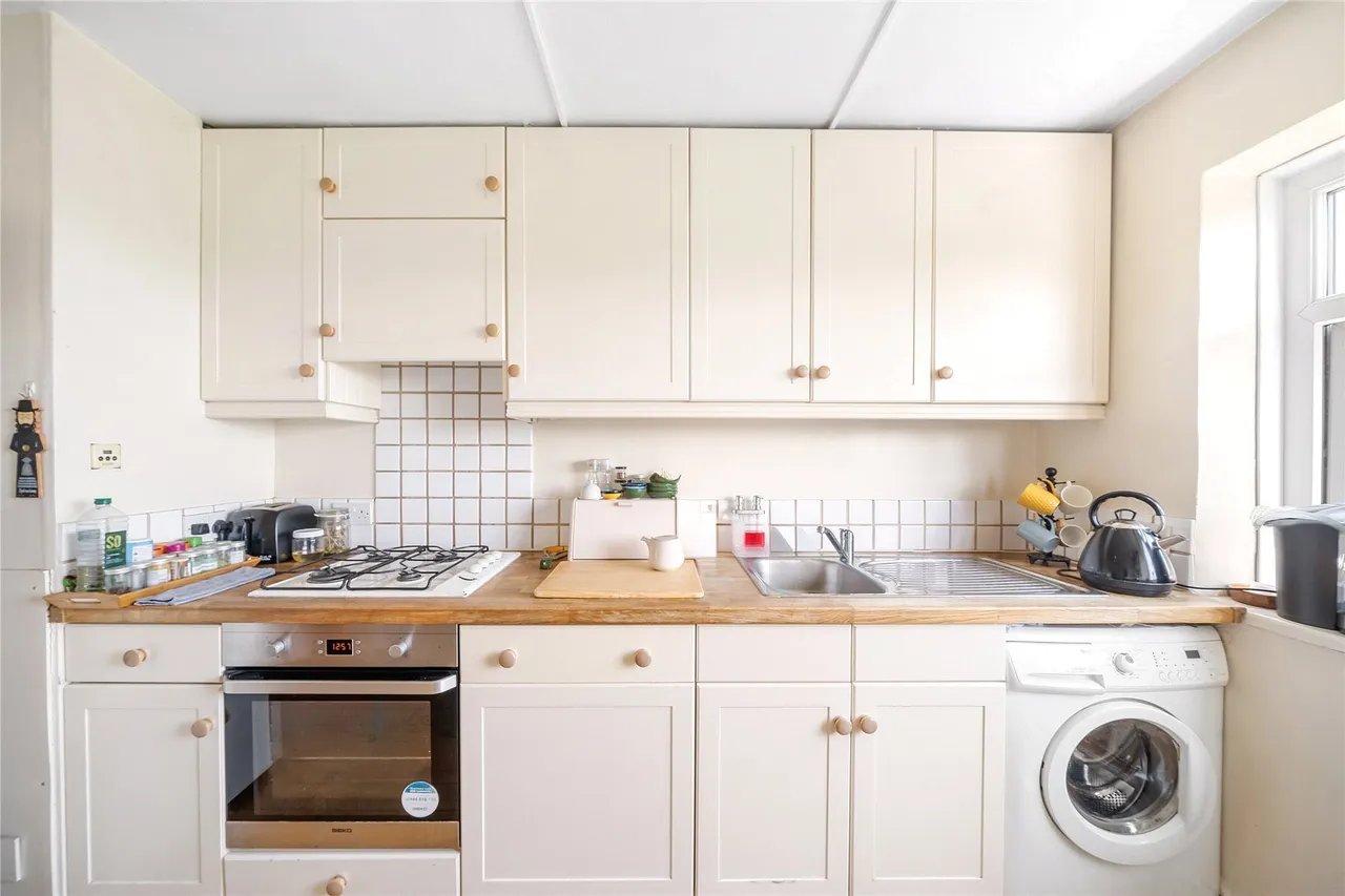 Fitzhugh Grove, Wandsworth, London, SW18, photo 2