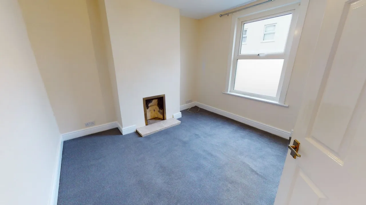 Burton Street, Cheltenham, GL50, photo 2