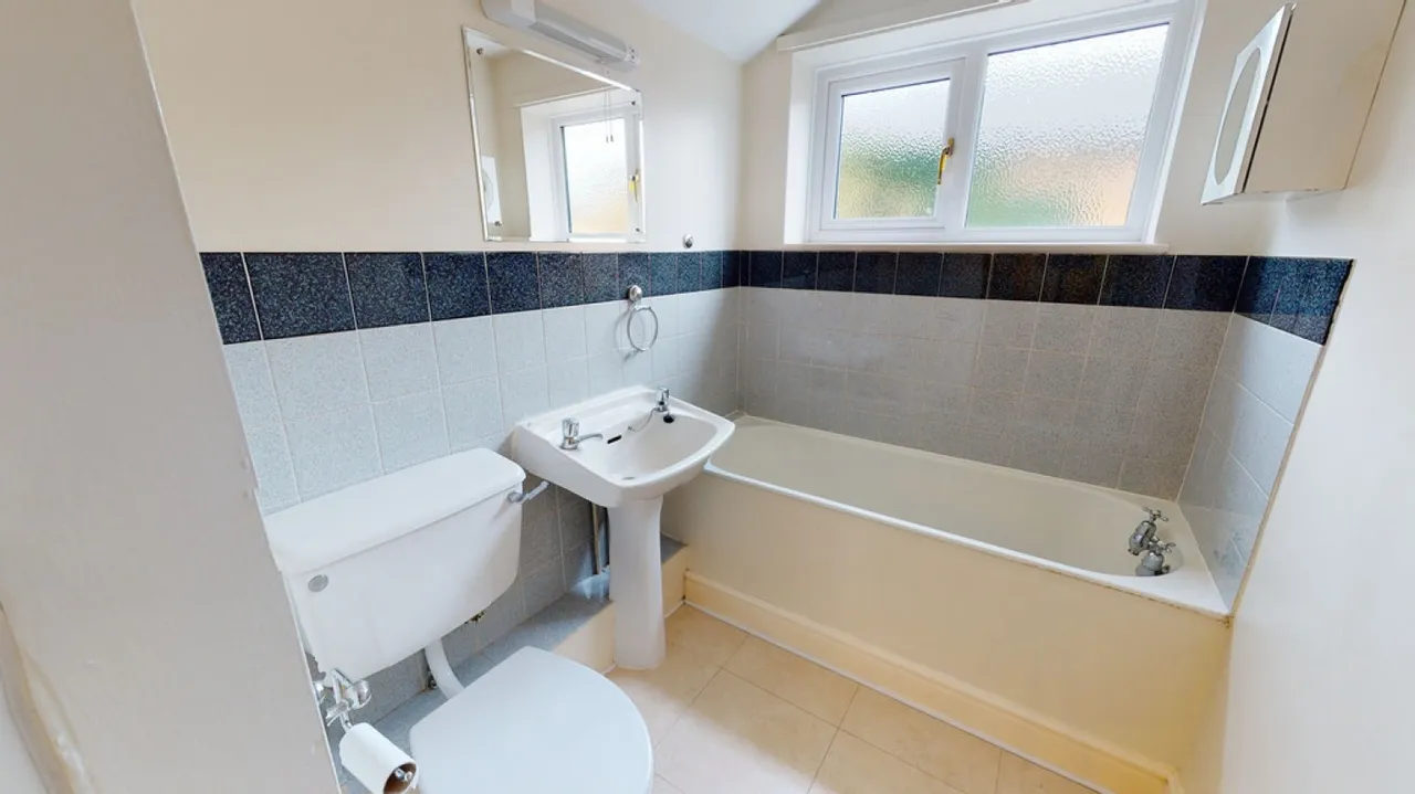 Burton Street, Cheltenham, GL50, photo 10