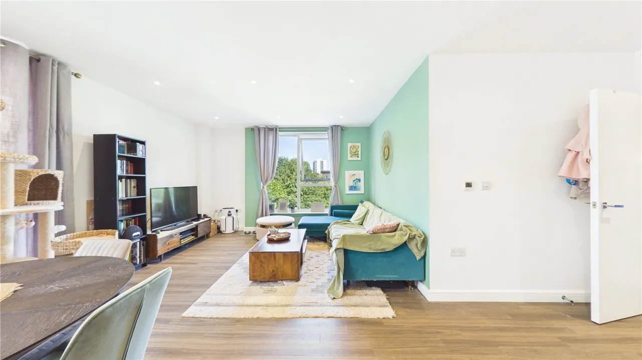 Bollo Bridge Road, London, W3, photo 6