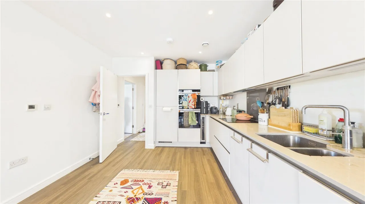 Bollo Bridge Road, London, W3, photo 3