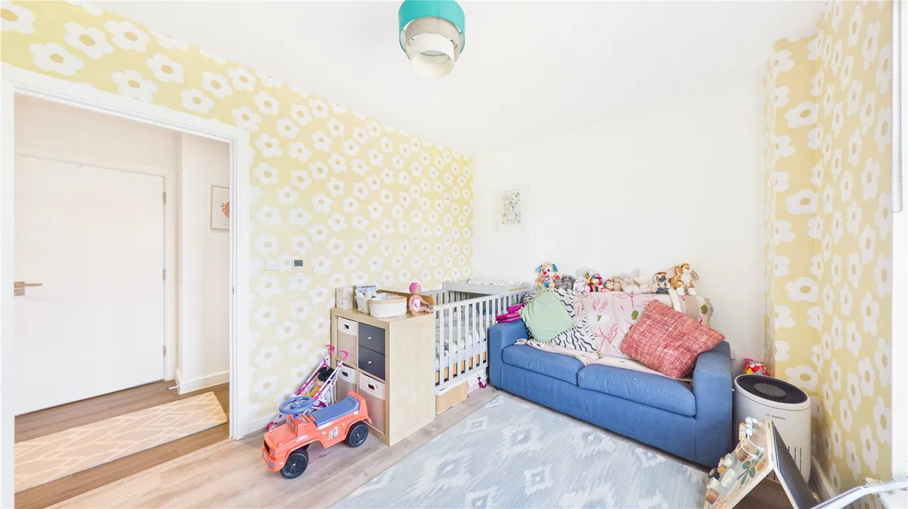 Bollo Bridge Road, London, W3, photo 22