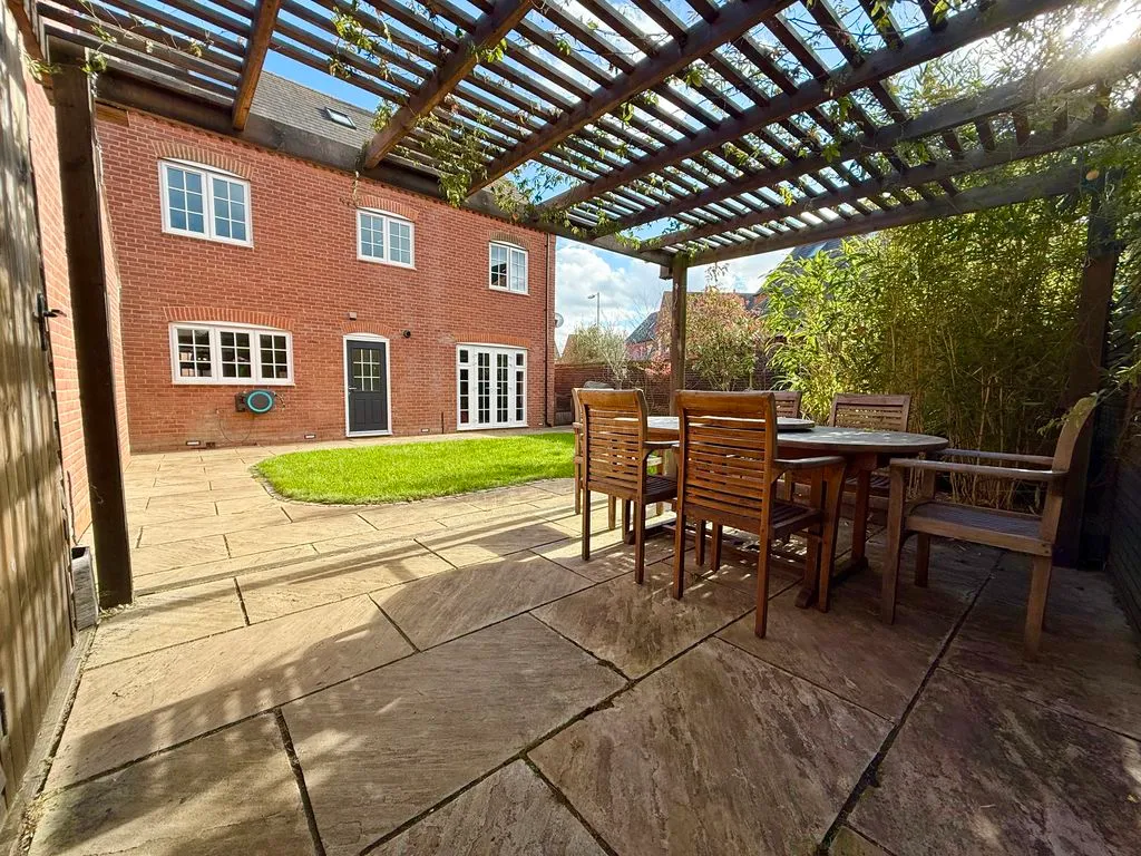 Arch Grove, Aylesbury HP18 0UN, photo 20