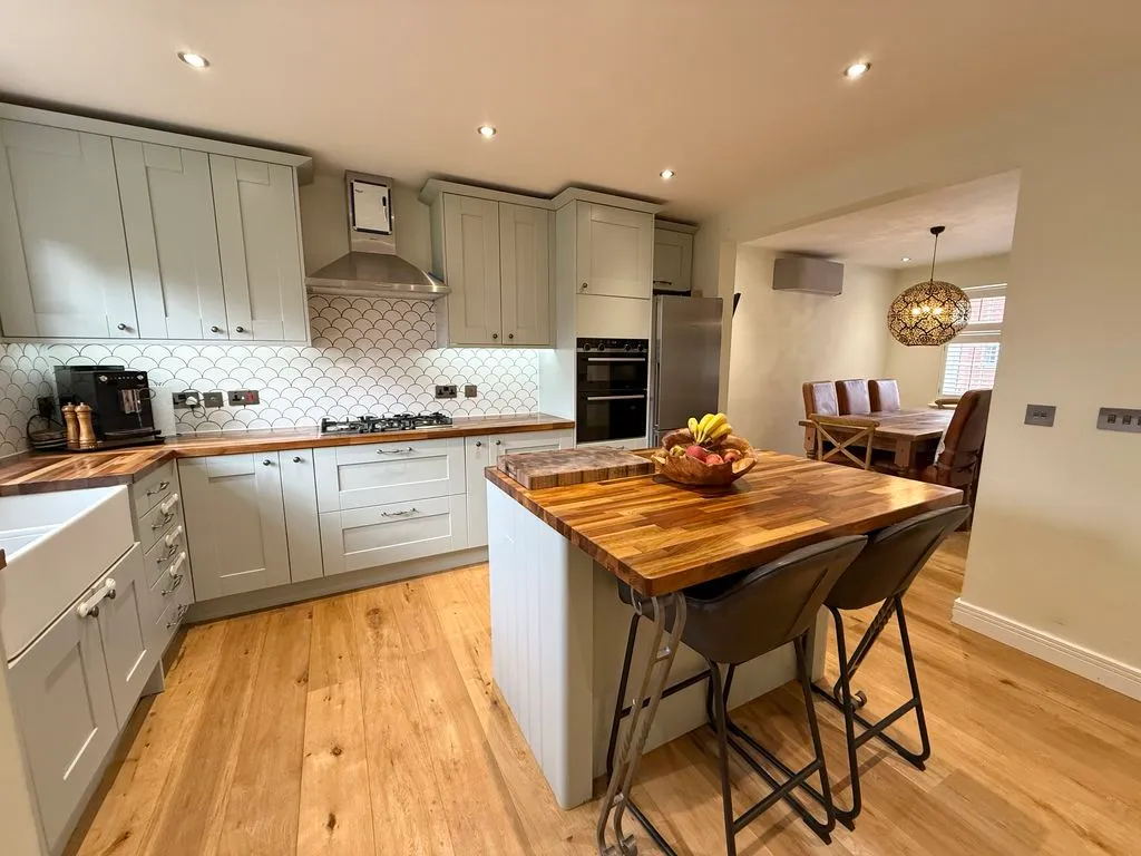 Arch Grove, Aylesbury HP18 0UN, photo 8