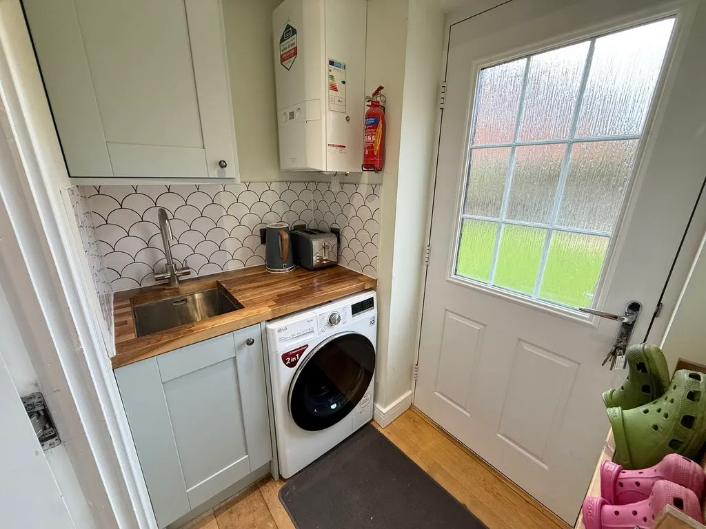 Arch Grove, Aylesbury HP18 0UN, photo 15