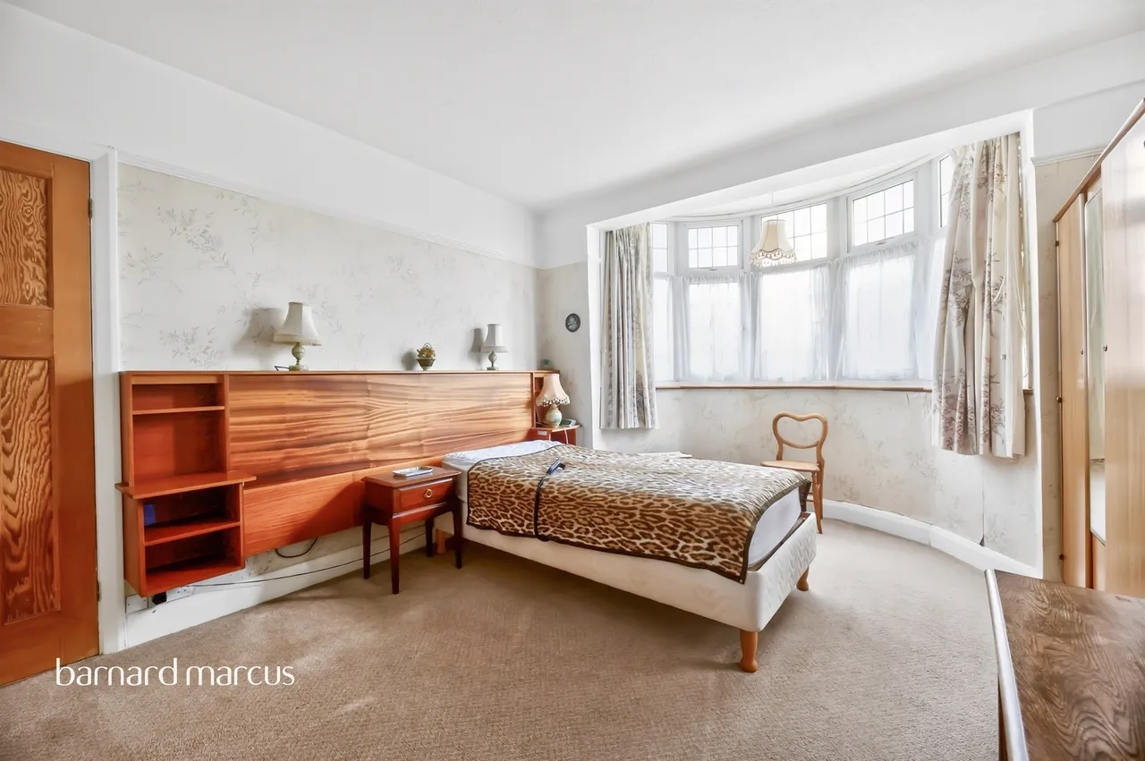 Colborne Way, Worcester Park, photo 11