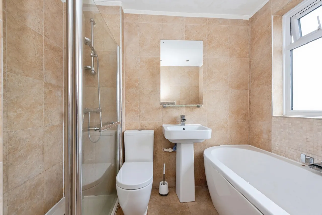 Langley Avenue, Worcester Park, KT4, photo 11
