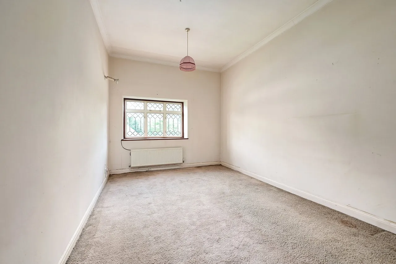 Acacia Road, Staines, TW18, photo 14