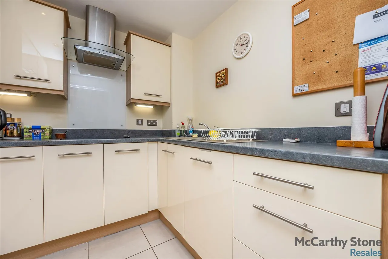 Park Road, Hagley, DY9, photo 7
