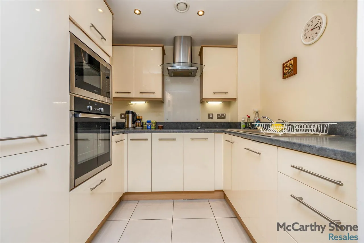 Park Road, Hagley, DY9, photo 6