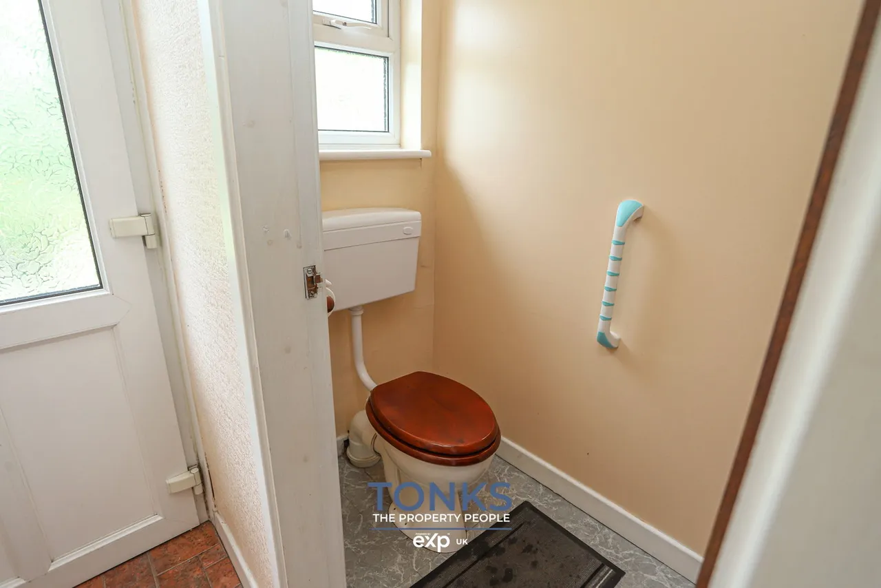 Highfield Crescent, Halesowen, B63, photo 6