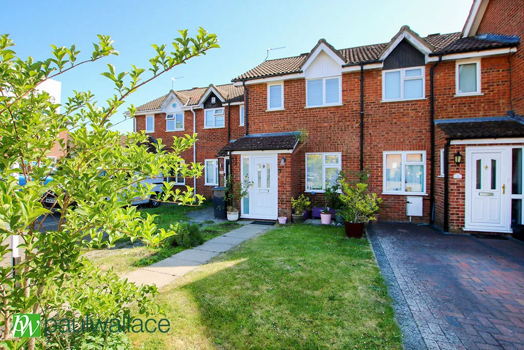 2 bed house for sale, Foxes Drive, Cheshunt, EN7