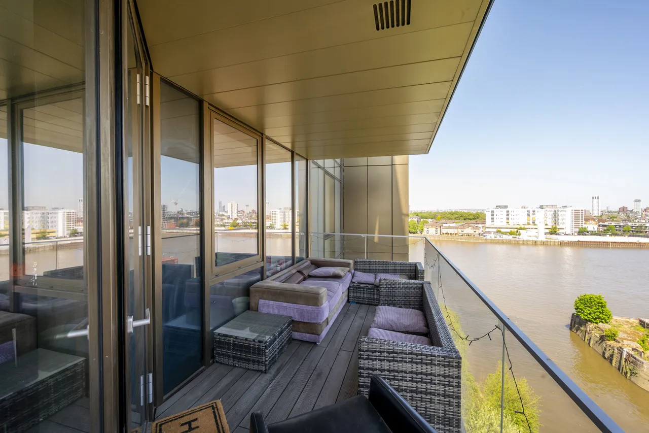 Apartment 704, 20 Enterprise Way, LONDON, photo 4
