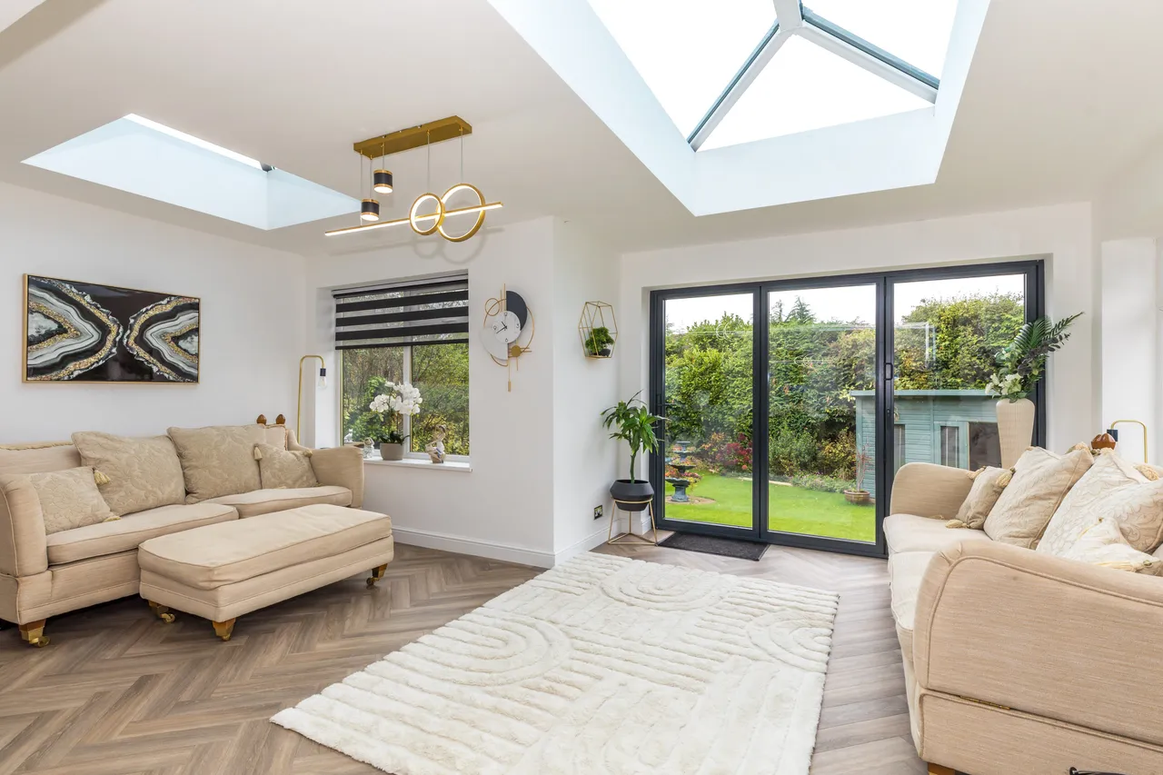 New Field Court, Westhoughton, BL5, photo 8