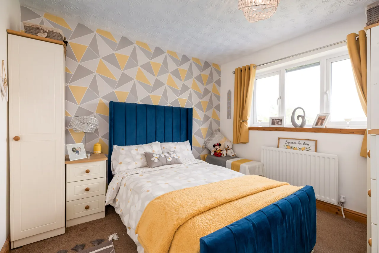 New Field Court, Westhoughton, BL5, photo 16