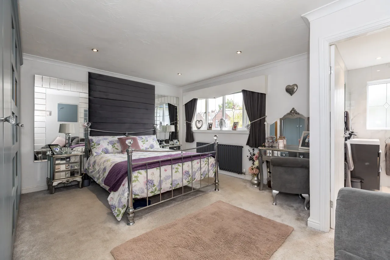 New Field Court, Westhoughton, BL5, photo 13