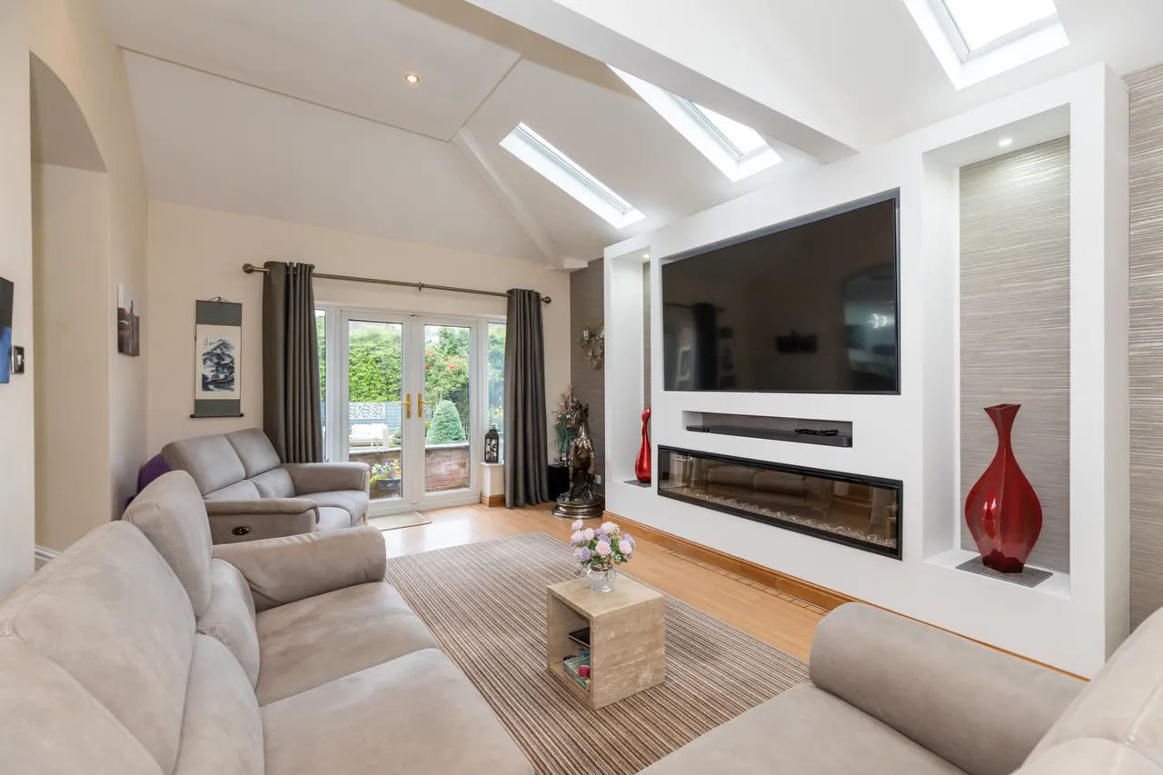 New Field Court, Westhoughton, BL5, photo 7