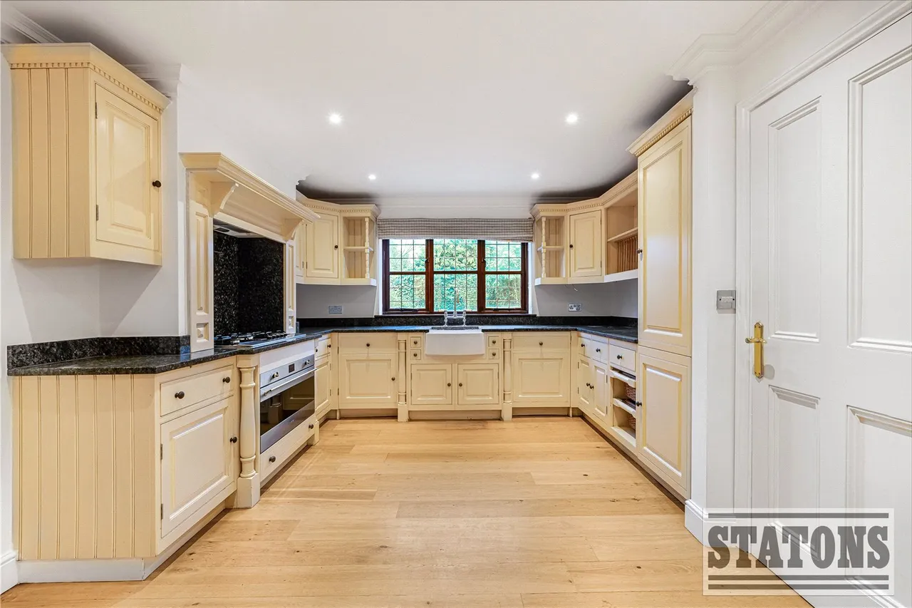 Beech Hill, Hadley Wood, Hertfordshire, EN4 0JP, photo 4