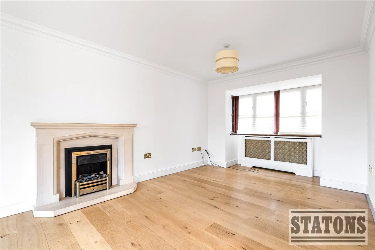 Beech Hill, Hadley Wood, Hertfordshire, EN4 0JP, photo 6