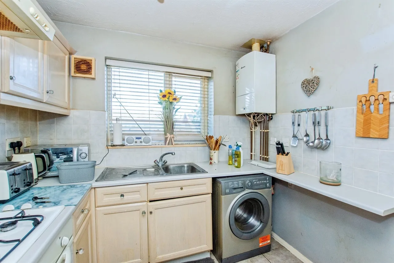 Reams Close, Fishtoft, PE21, photo 3