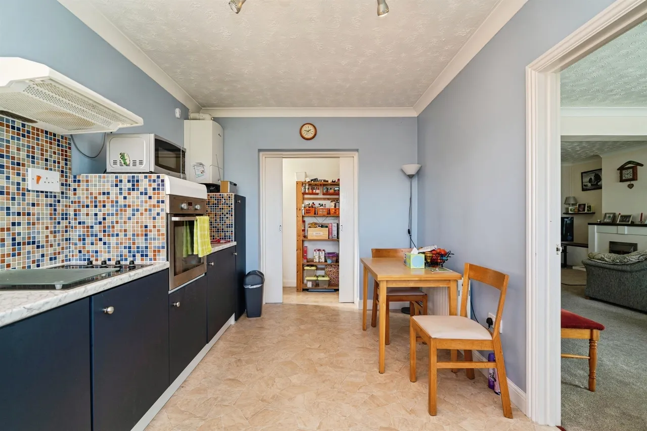 Gorleston Road, Lowestoft, photo 8