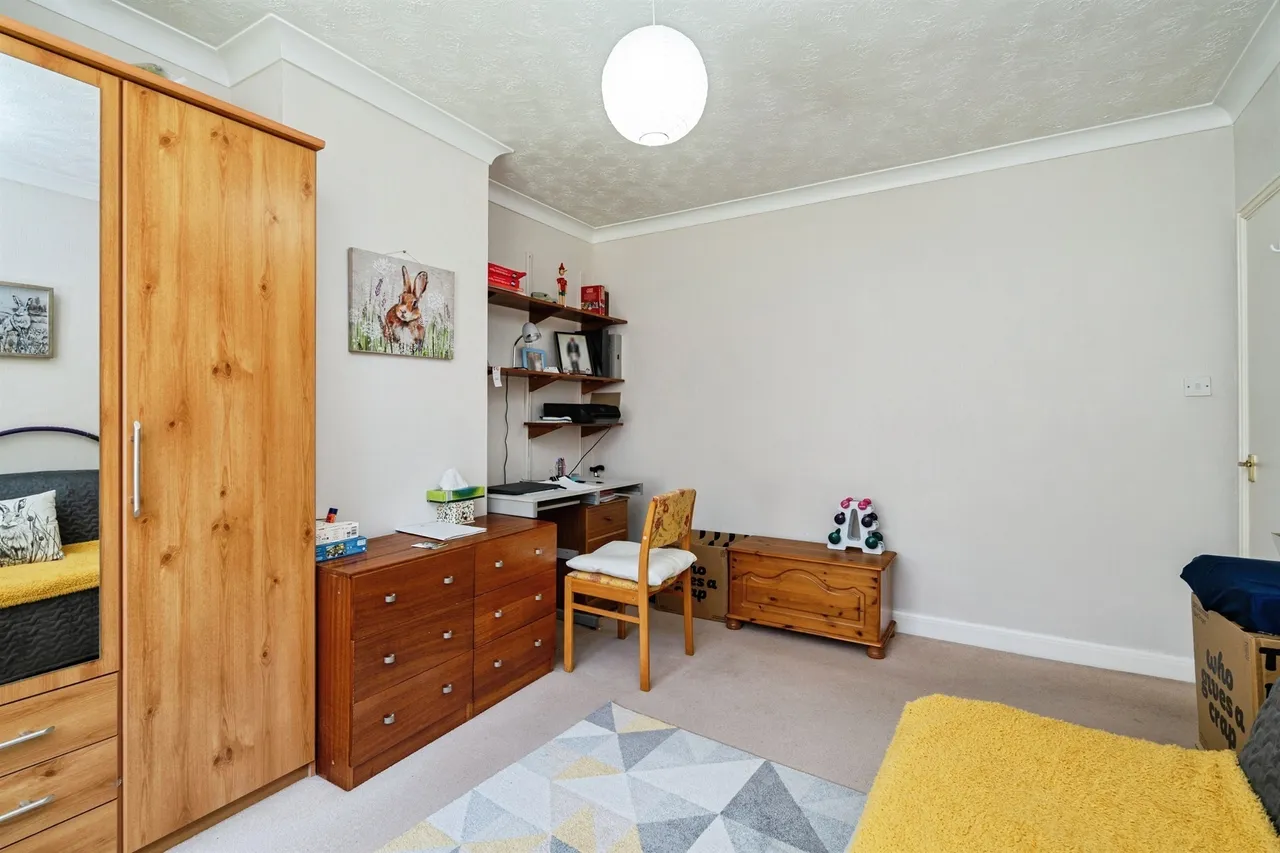 Gorleston Road, Lowestoft, photo 12