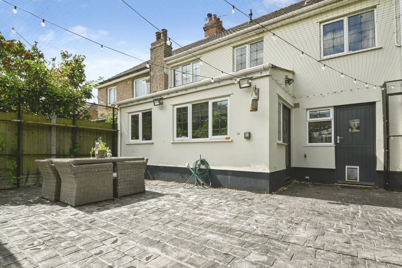 Clacton Road, Weeley Heath, Clacton-on-Sea, Essex, CO16, photo 13