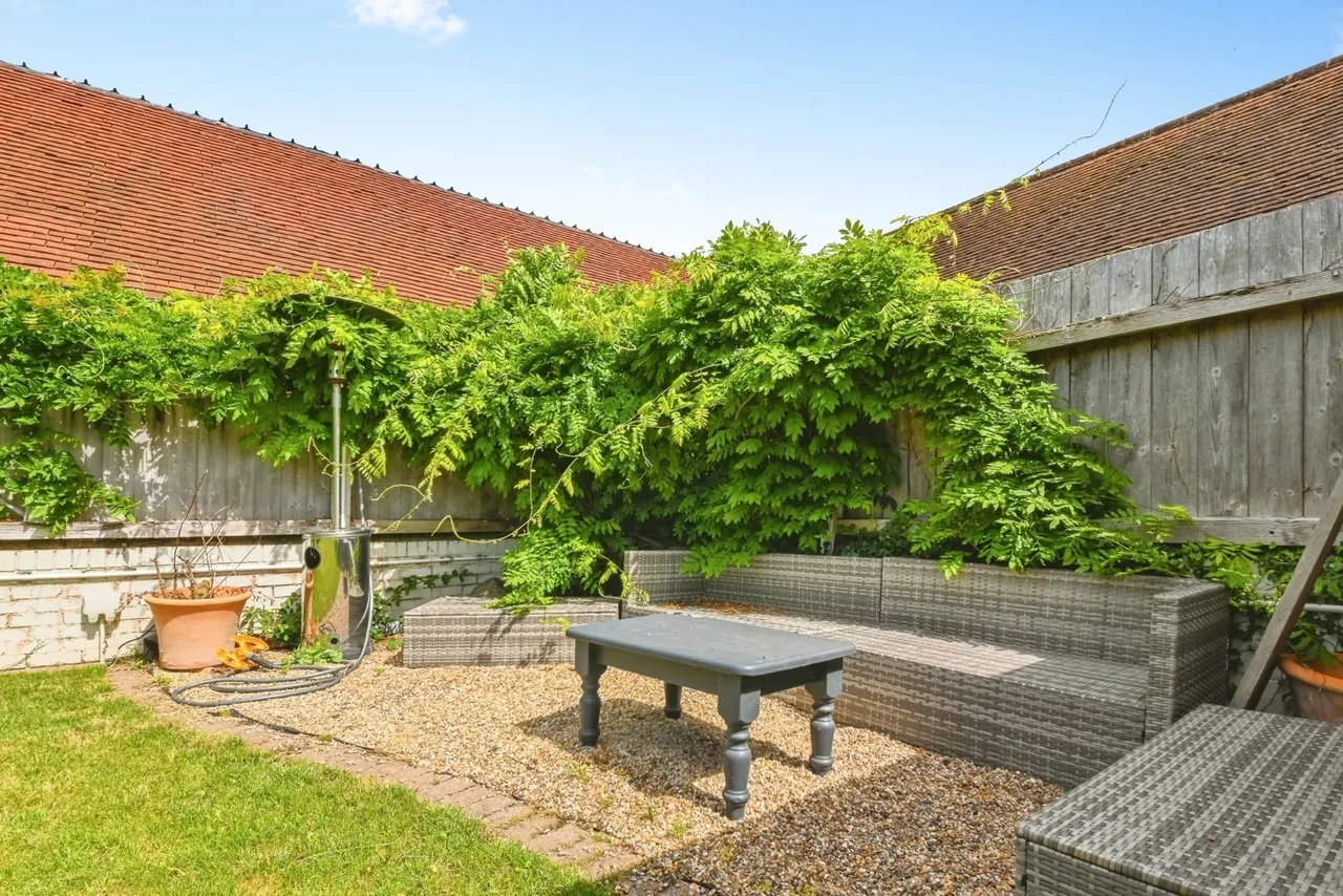 Clacton Road, Weeley Heath, Clacton-on-Sea, Essex, CO16, photo 10