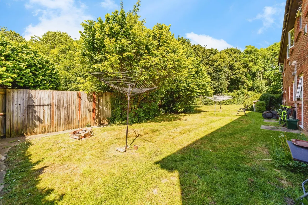 Rabournmead Drive, Northolt, UB5, photo 5