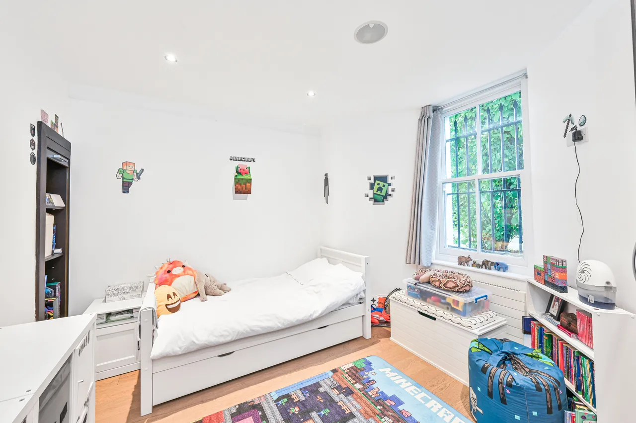 Flat 1a, 26 Priory Road, London, photo 9