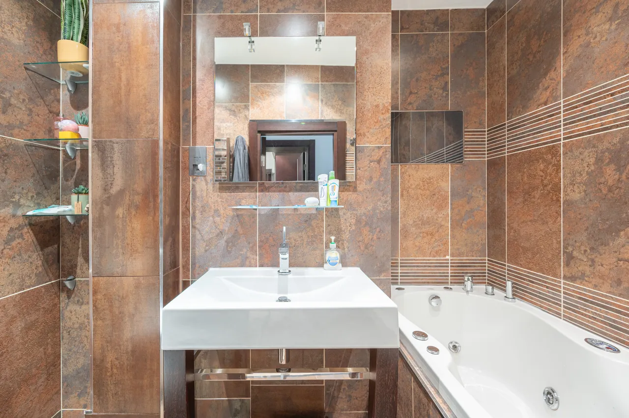 Flat 1a, 26 Priory Road, London, photo 11