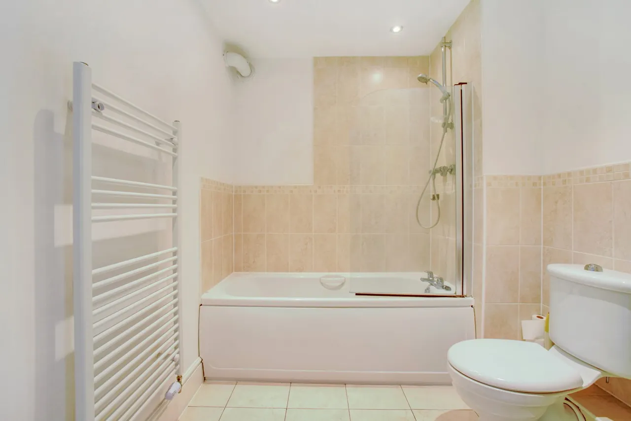 Cutlers Court, Radcliffe-on-Trent, NG12, photo 7