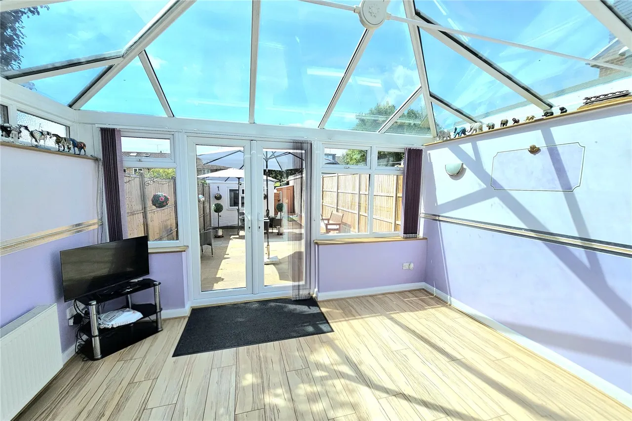 Anderson Place, Bagshot, Surrey, GU19 5LX, photo 6