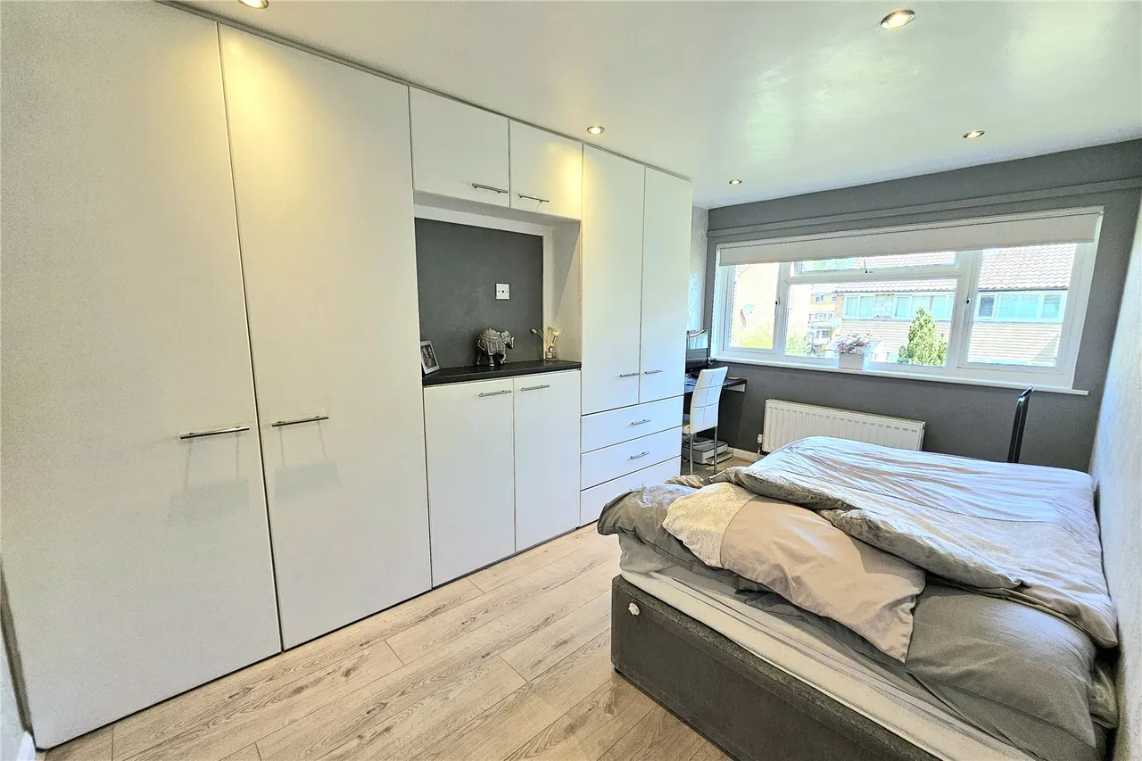 Anderson Place, Bagshot, Surrey, GU19 5LX, photo 8