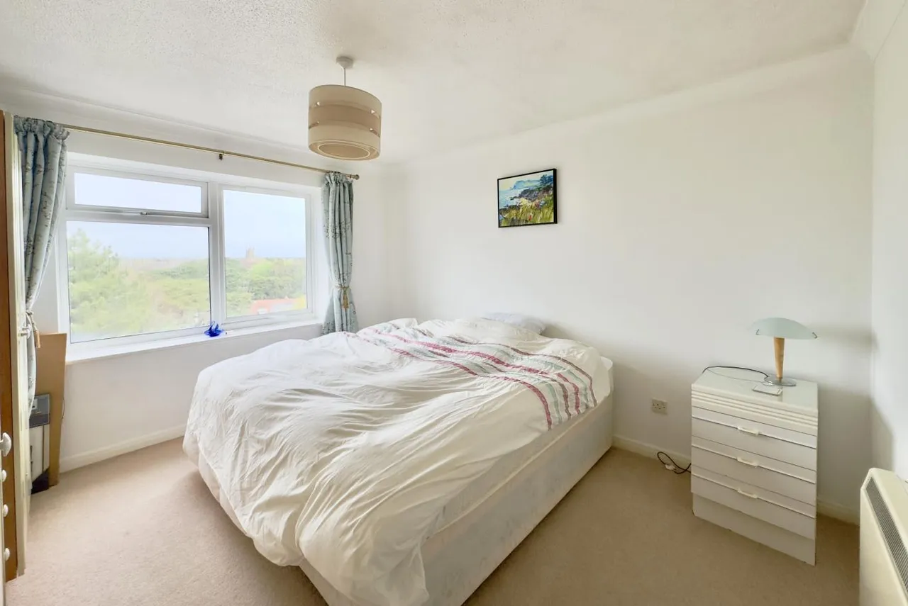 Hamble Court, BH1, photo 10