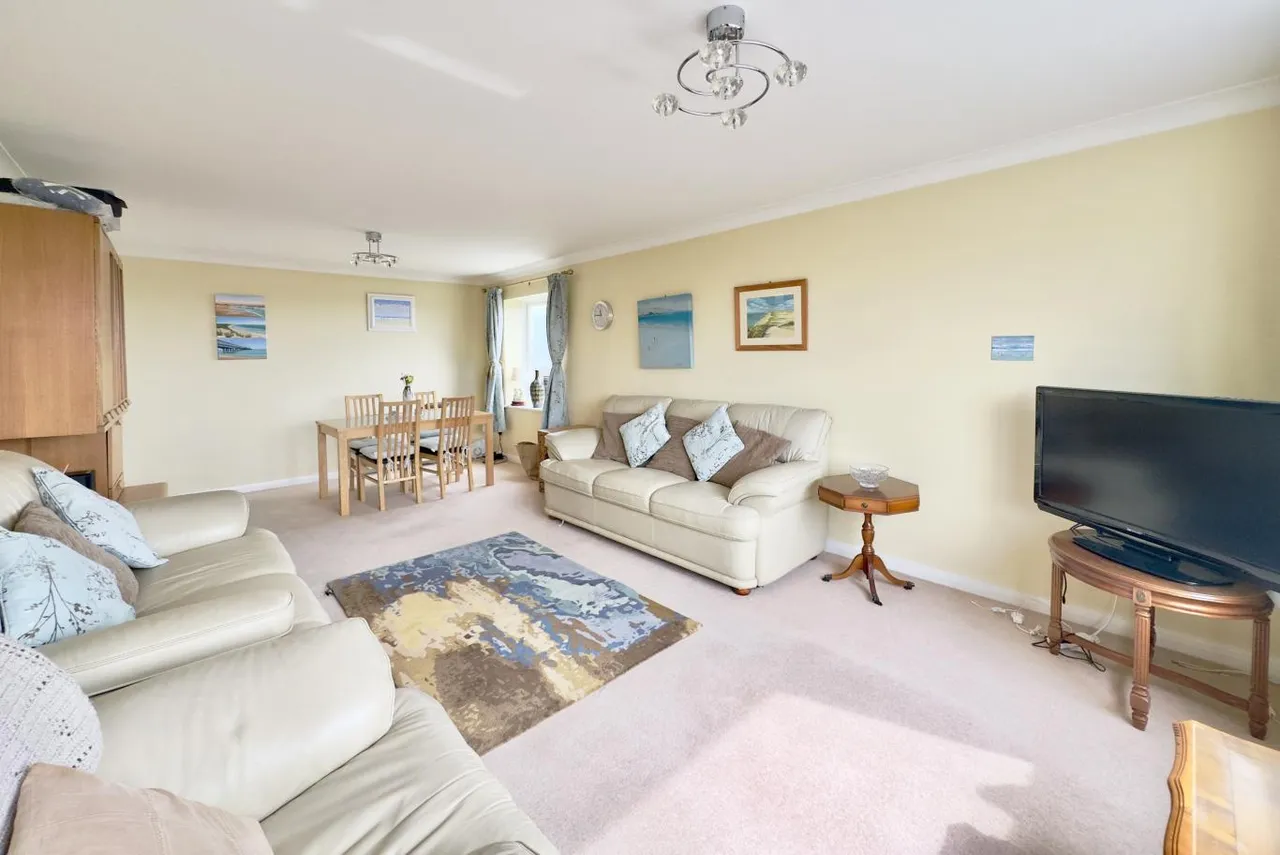 Hamble Court, BH1, photo 8