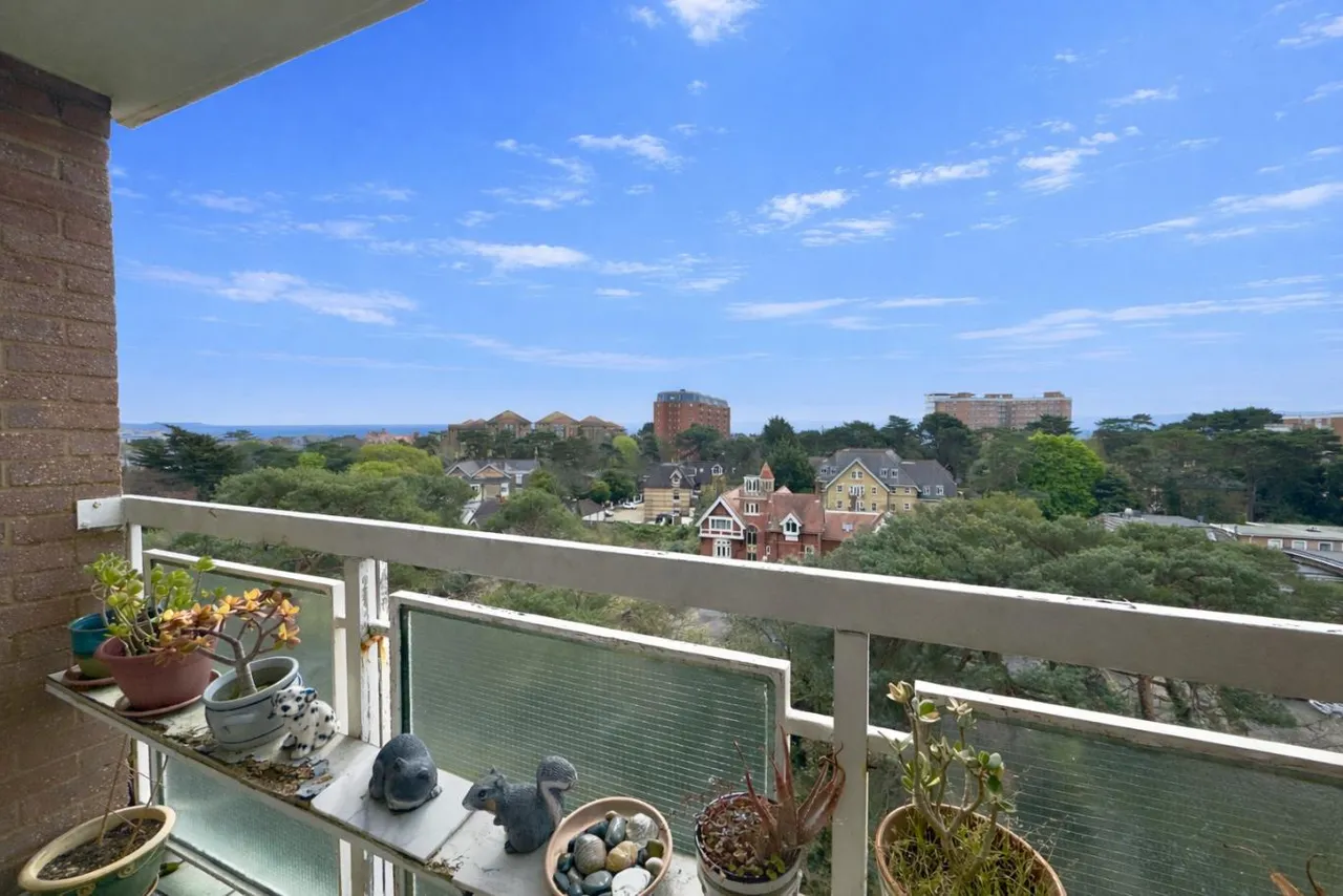 Hamble Court, BH1, photo 9