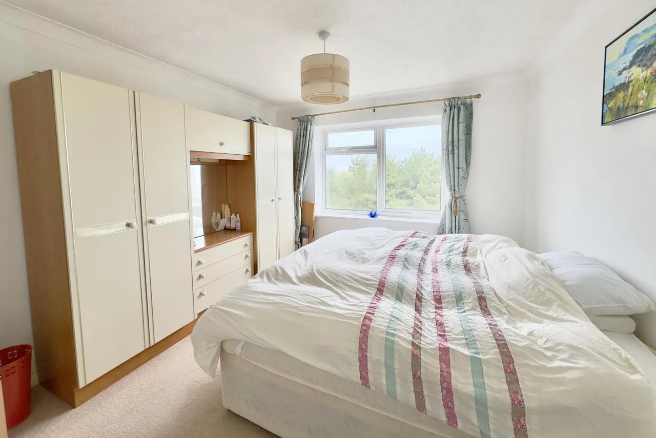 Hamble Court, BH1, photo 14