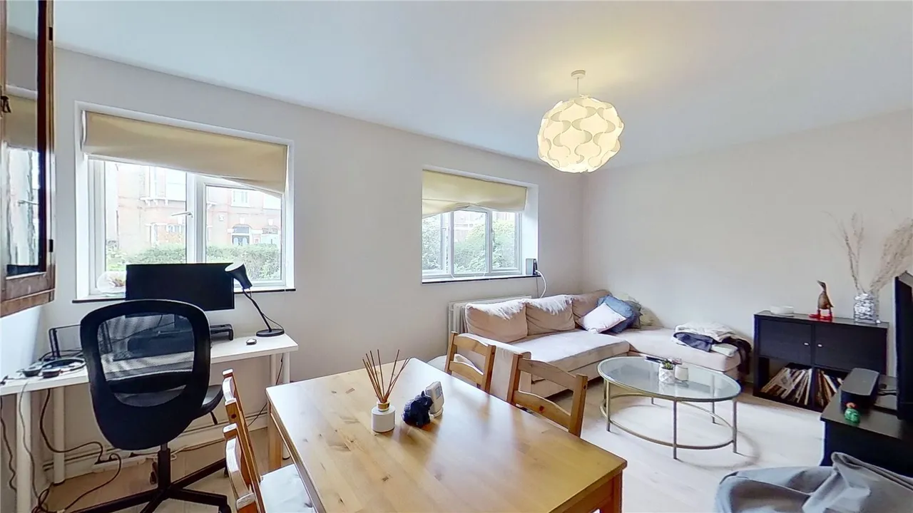 Orlando Road, London, SW4, photo 10