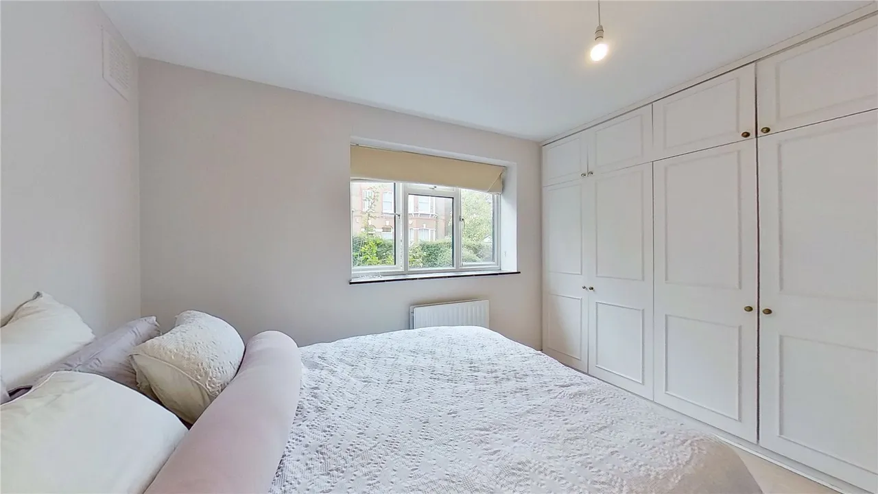 Orlando Road, London, SW4, photo 4