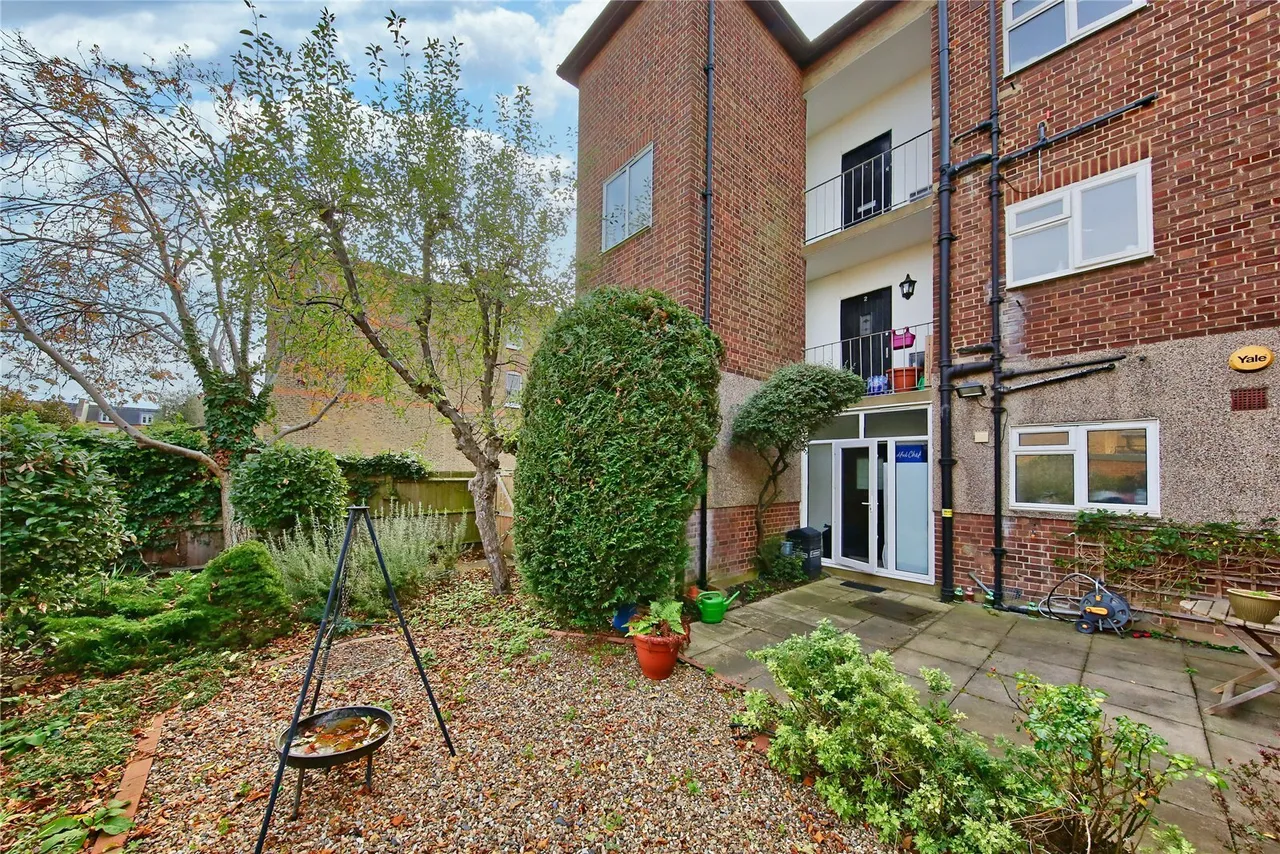 Orlando Road, London, SW4, photo 8