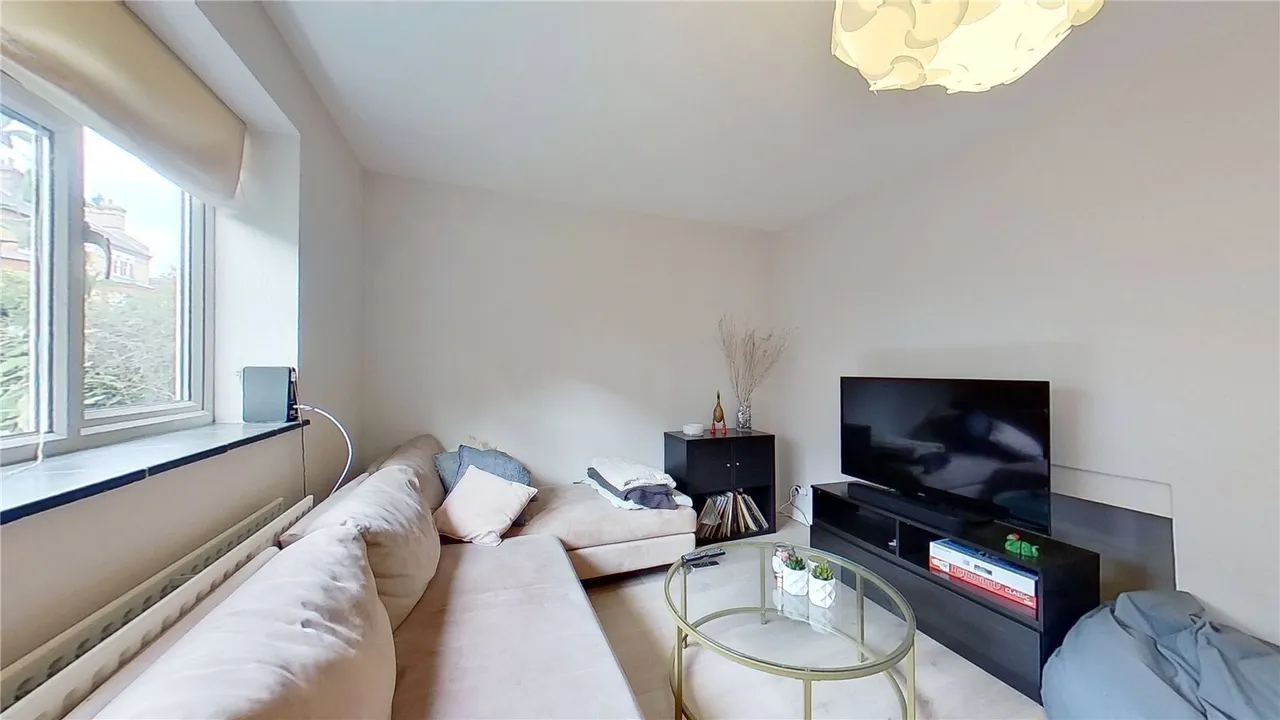 Orlando Road, London, SW4, photo 9