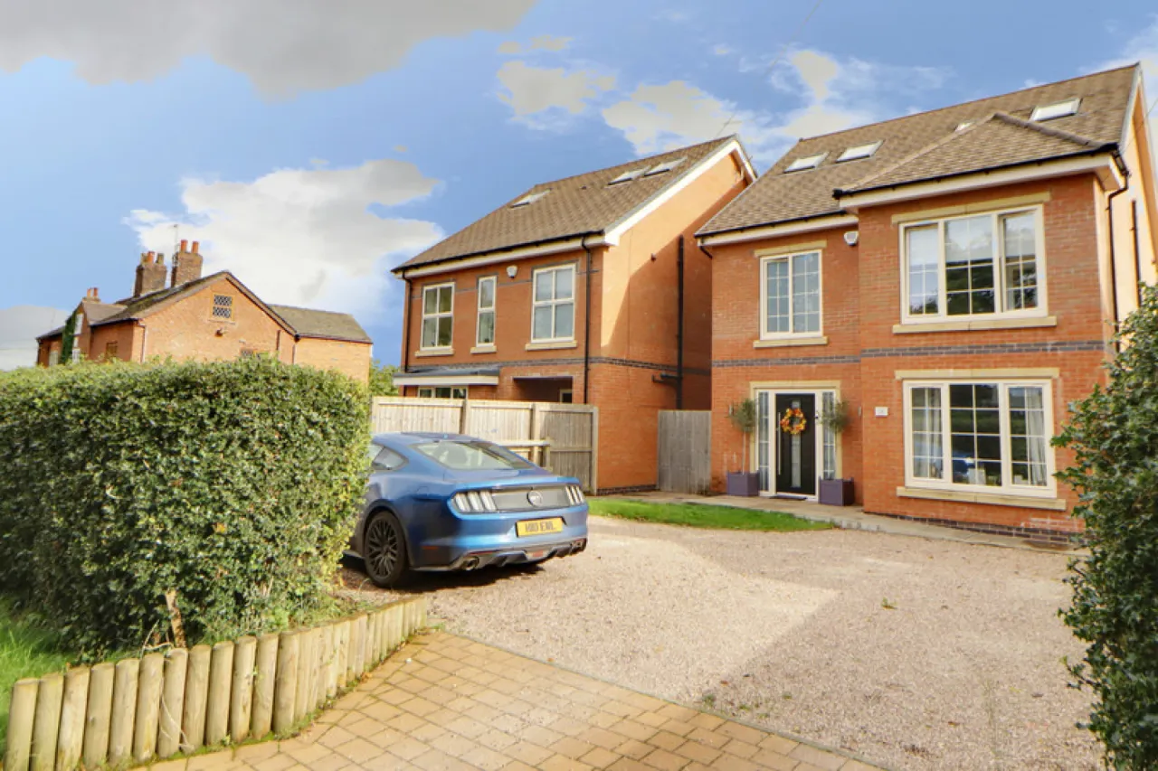 4 bed property for sale, Chells Hill, Church Lawton