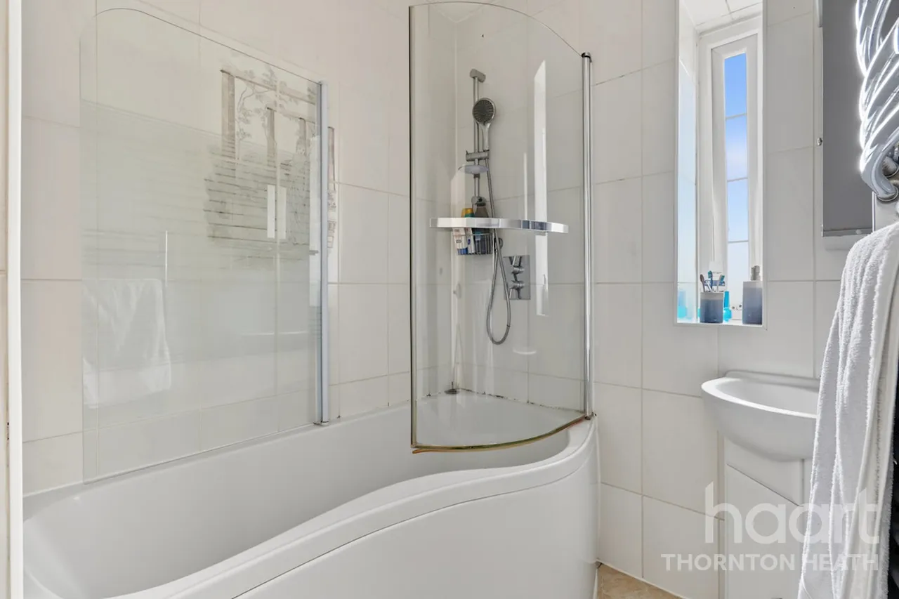 Warwick Gardens, Thornton Heath, CR7, photo 9