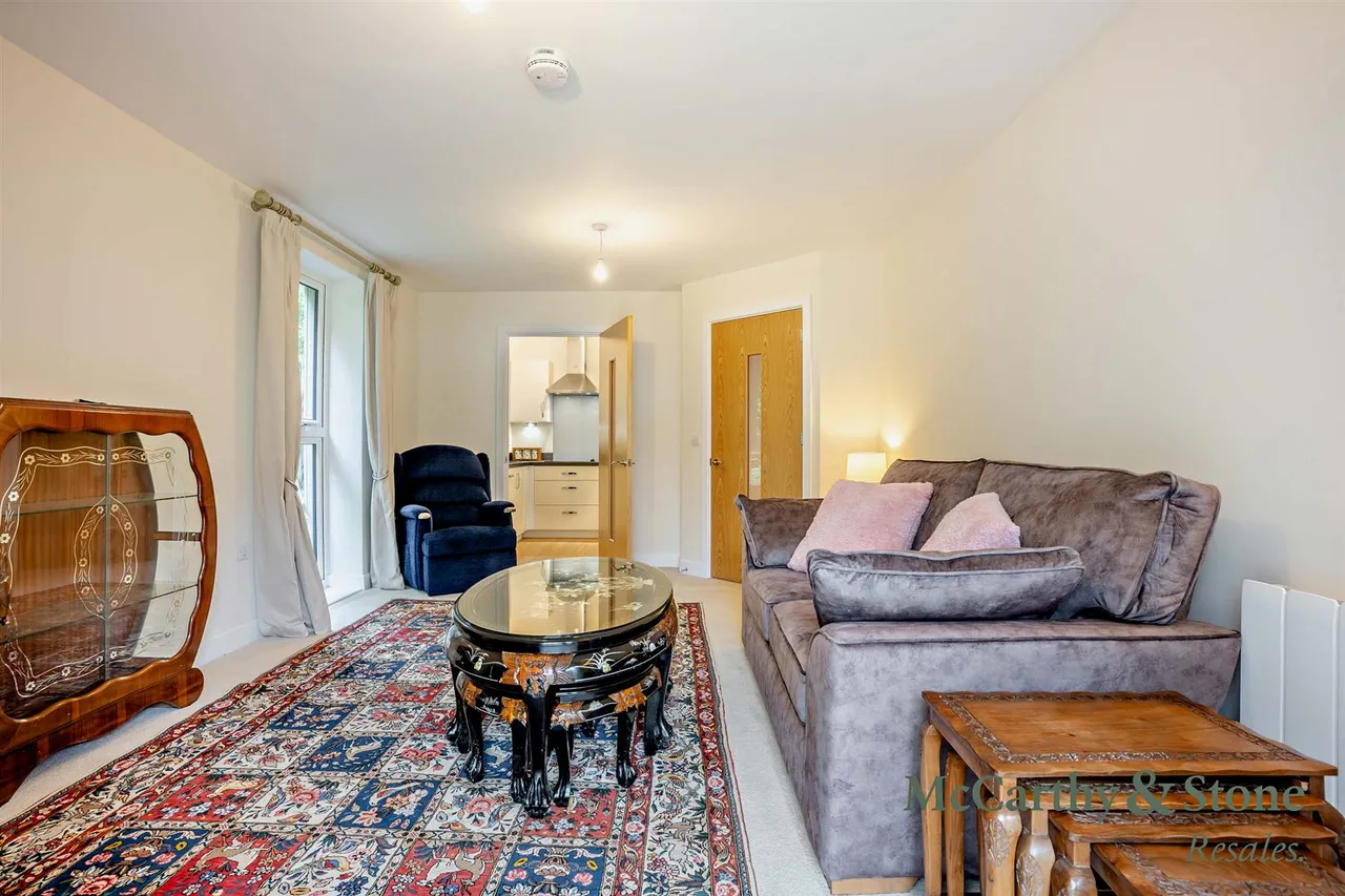 Lindsay Road, Poole, BH13, photo 24