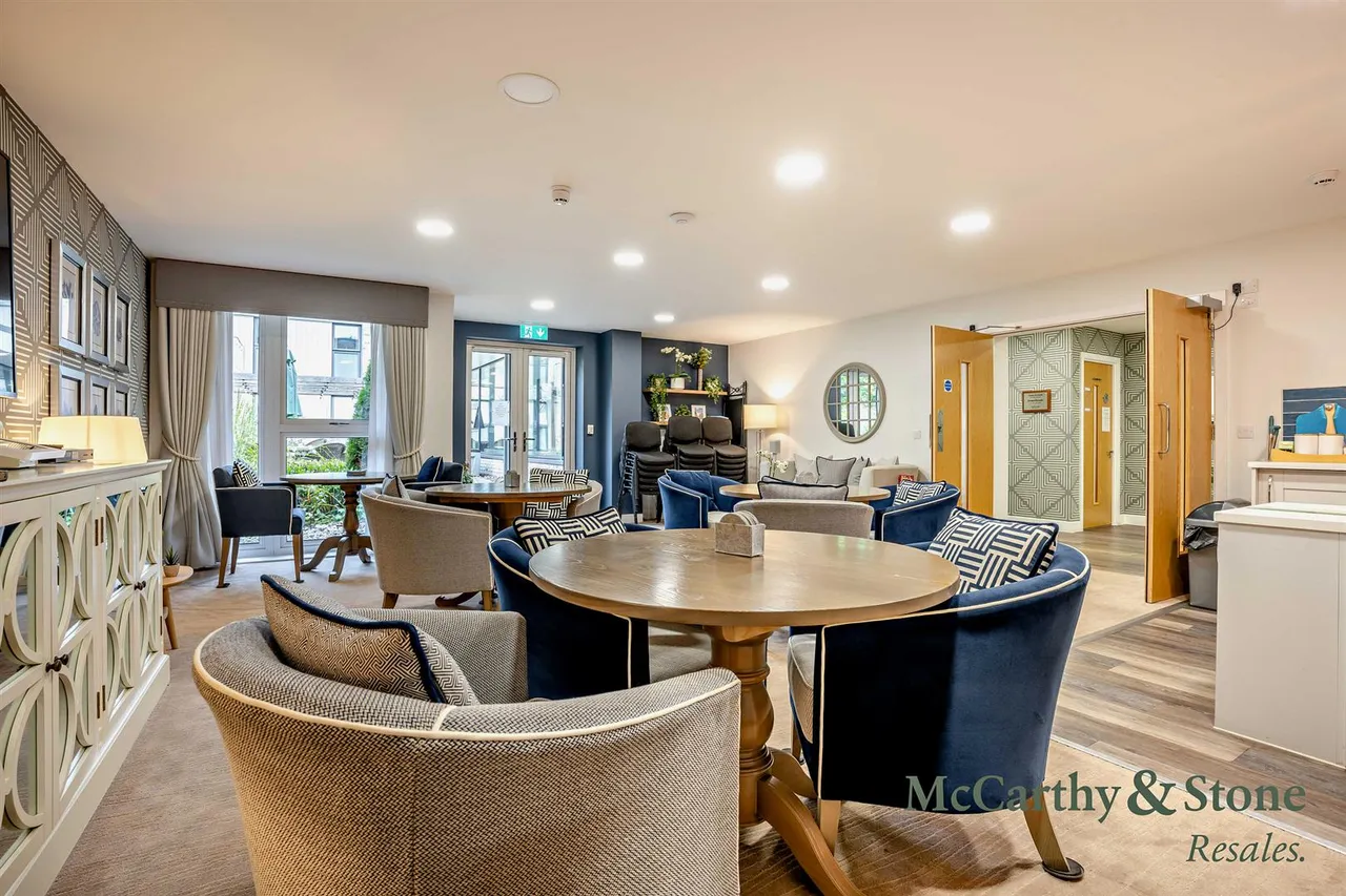 Lindsay Road, Poole, BH13, photo 13