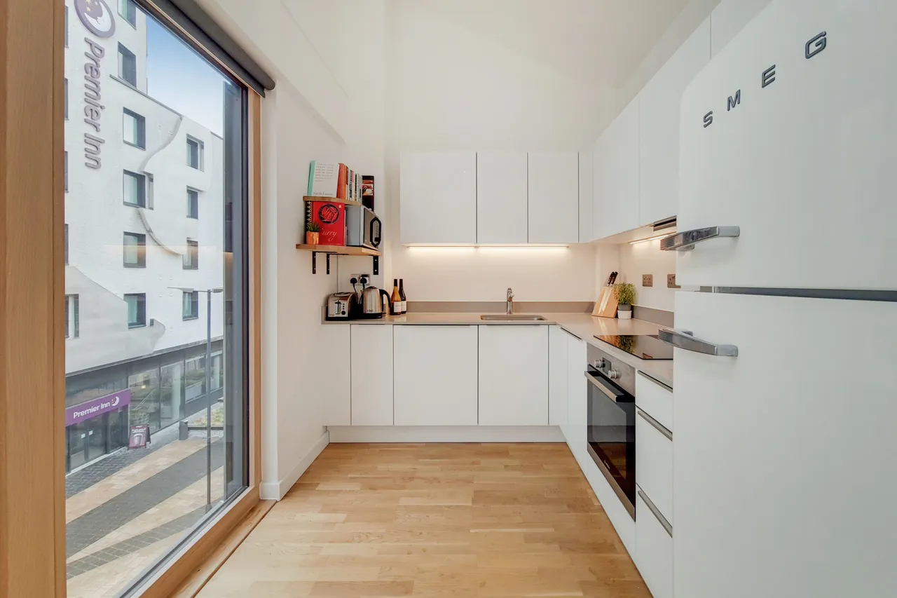 Apartment 2, Crompton Court, 4 St Marks Square, Bromley, photo 5